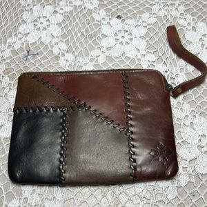 Patricia Nash wristlet